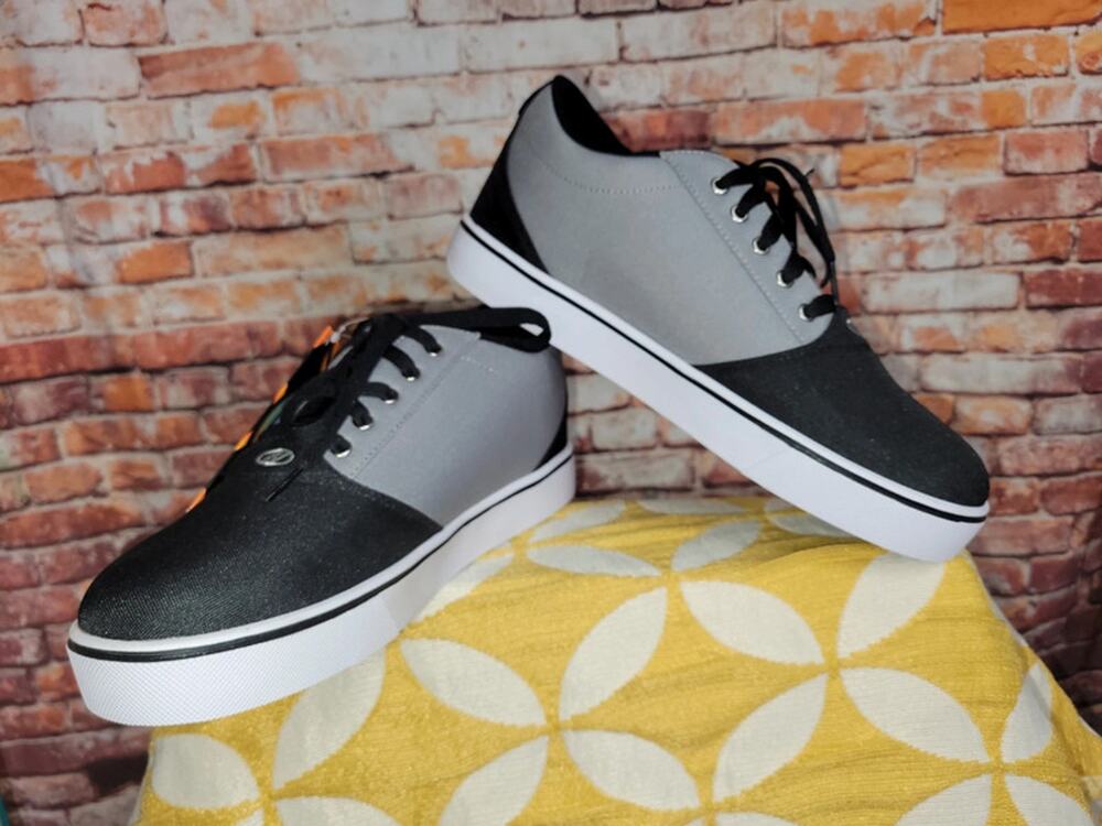 Heelys Pro 20 Men's Skate Shoes Size 11 Black Gray Wheeled